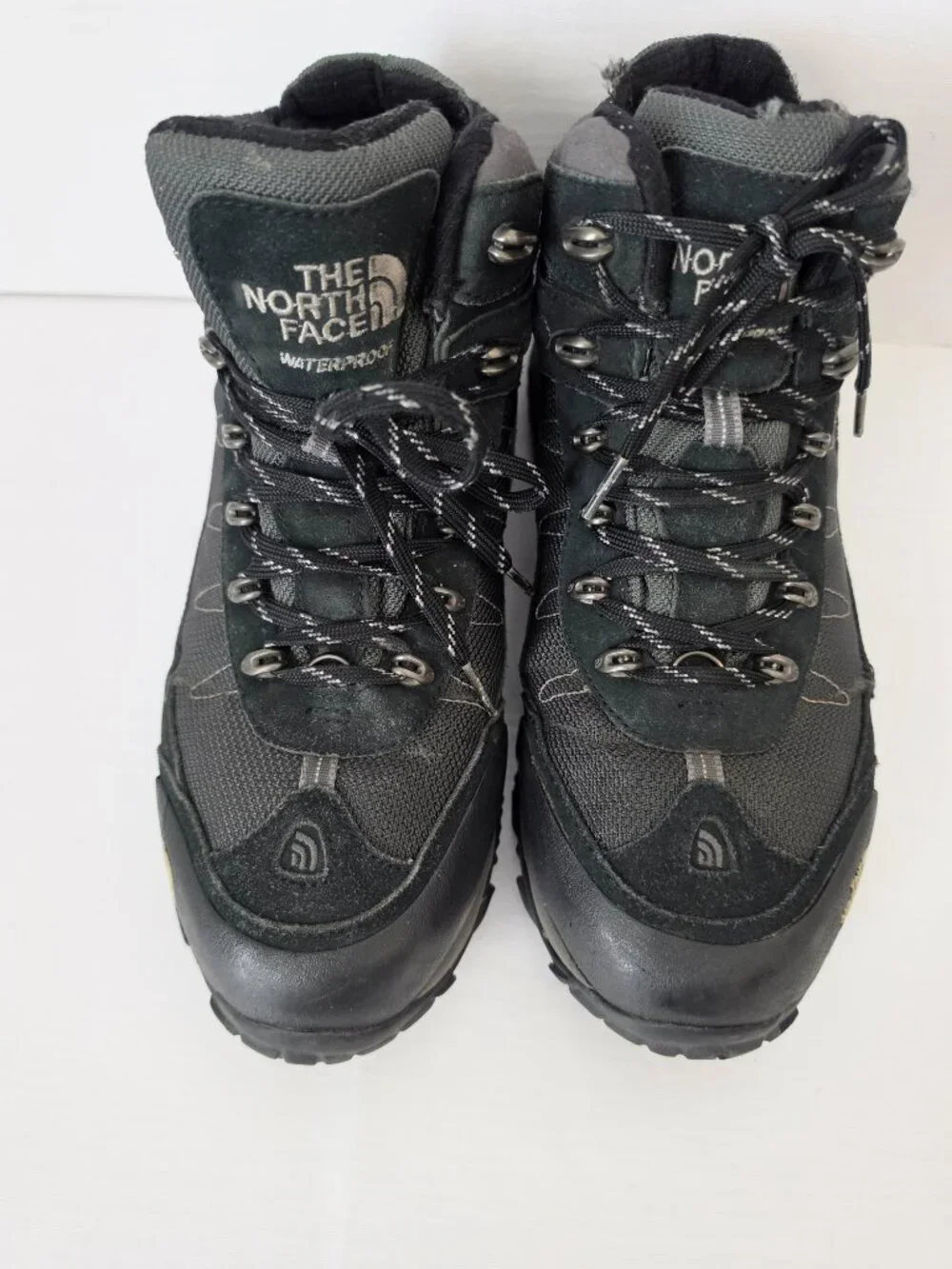 Vintage Men's The North Face Hiking Boots Waterproof/PrimaLoft Size 12